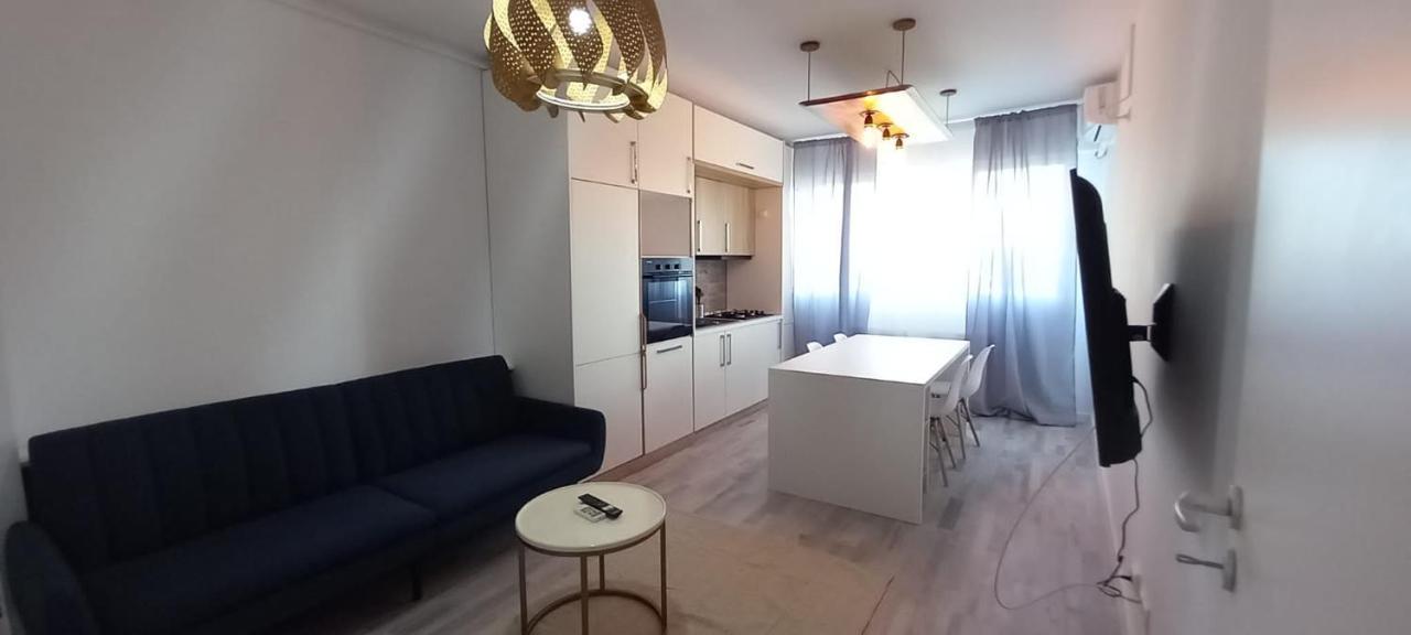 Preciziei 1Br Luxury Apartment With Fast Wifi, Self Check In And Parking Bukarest Exterior foto